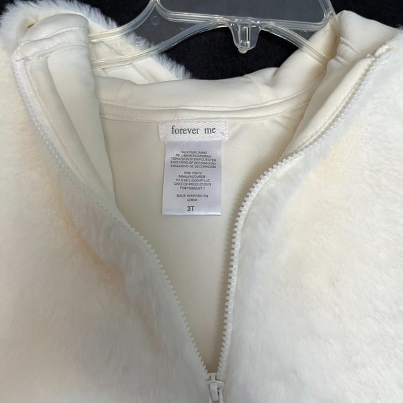 ‘Forever Me’ White Soft, ‘Furry’ Unicorn Childs Poncho/Cape - Picture 5 of 8